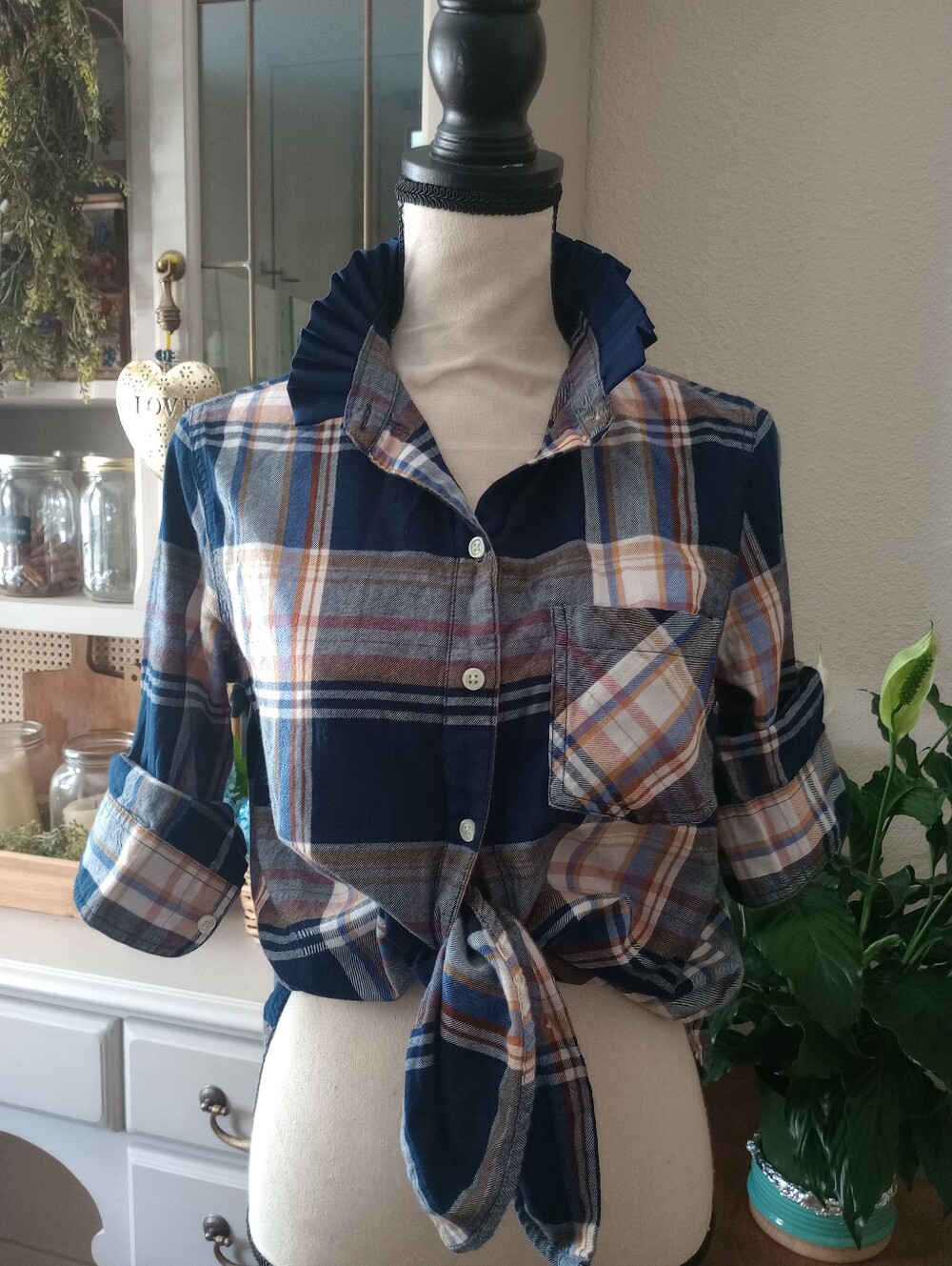 Old Navy Navy & Tan Plaid Tie-Front Button Down Shirt